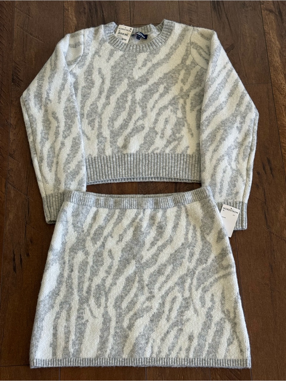Nordstrom Girls Two-Piece Zebra Knit Set - Gray & White